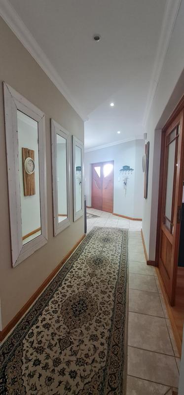 5 Bedroom Property for Sale in Myburgh Park Western Cape